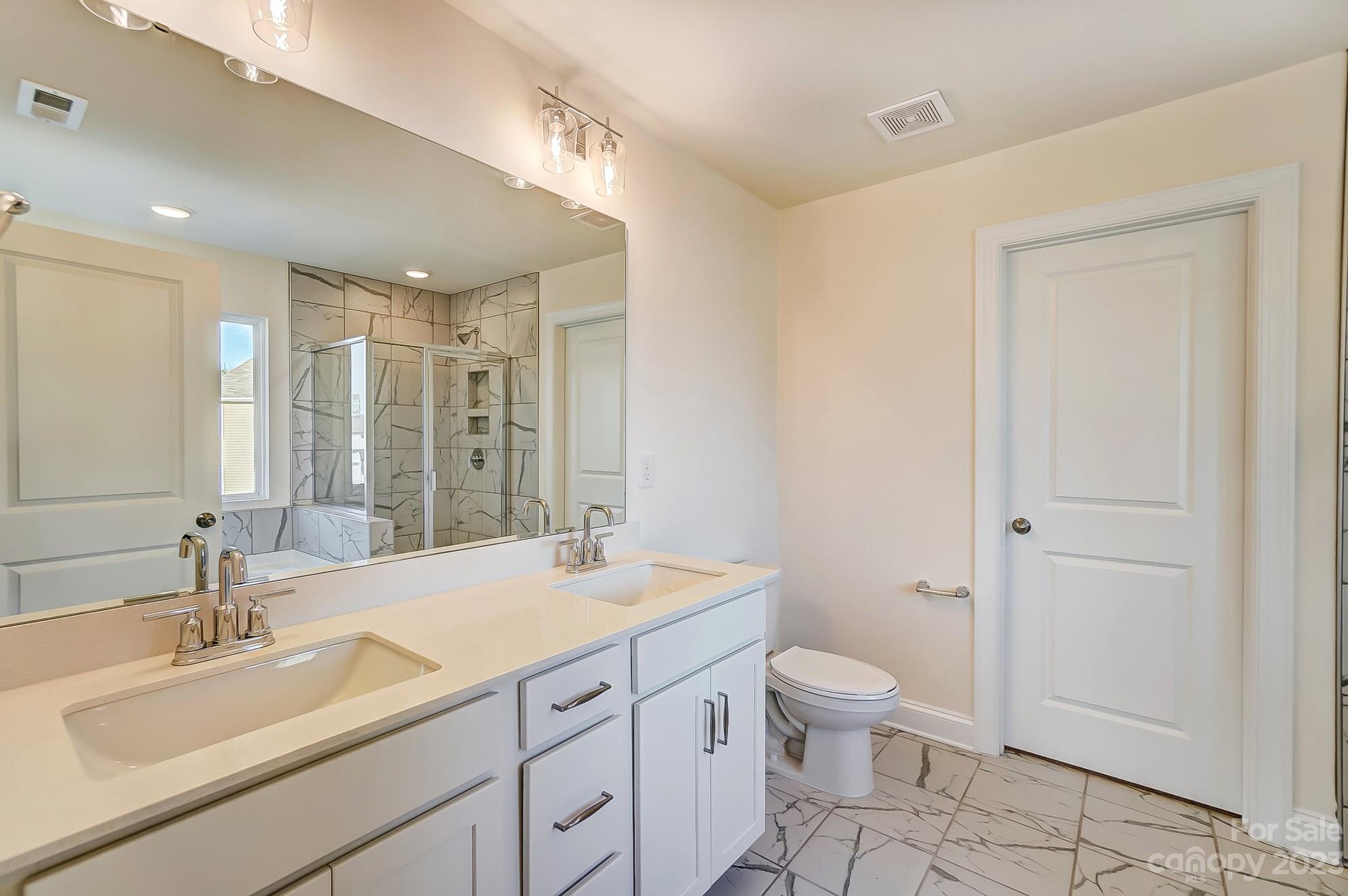 Hampton Woods - Residential