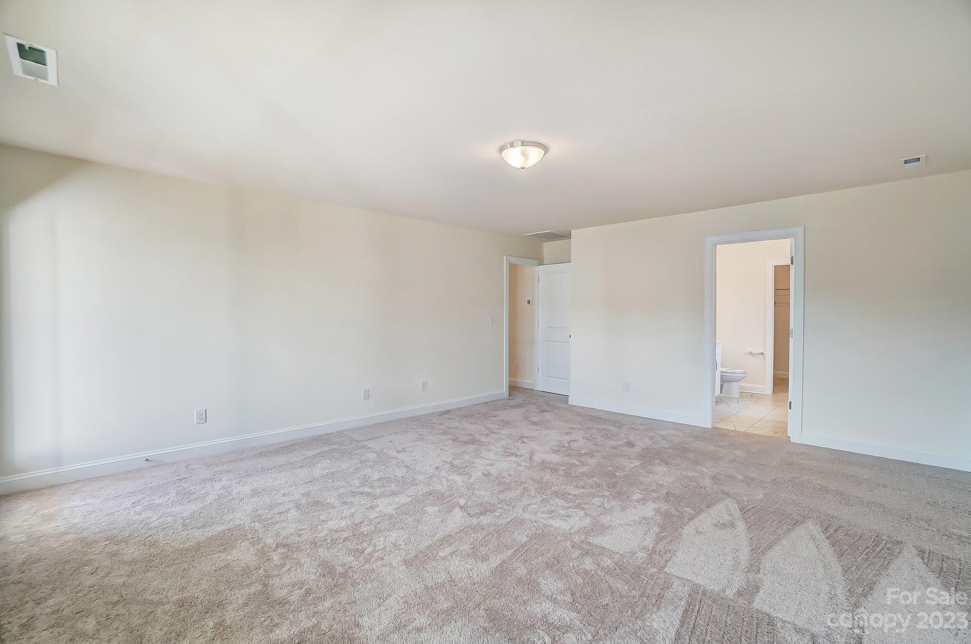 Hampton Woods - Residential