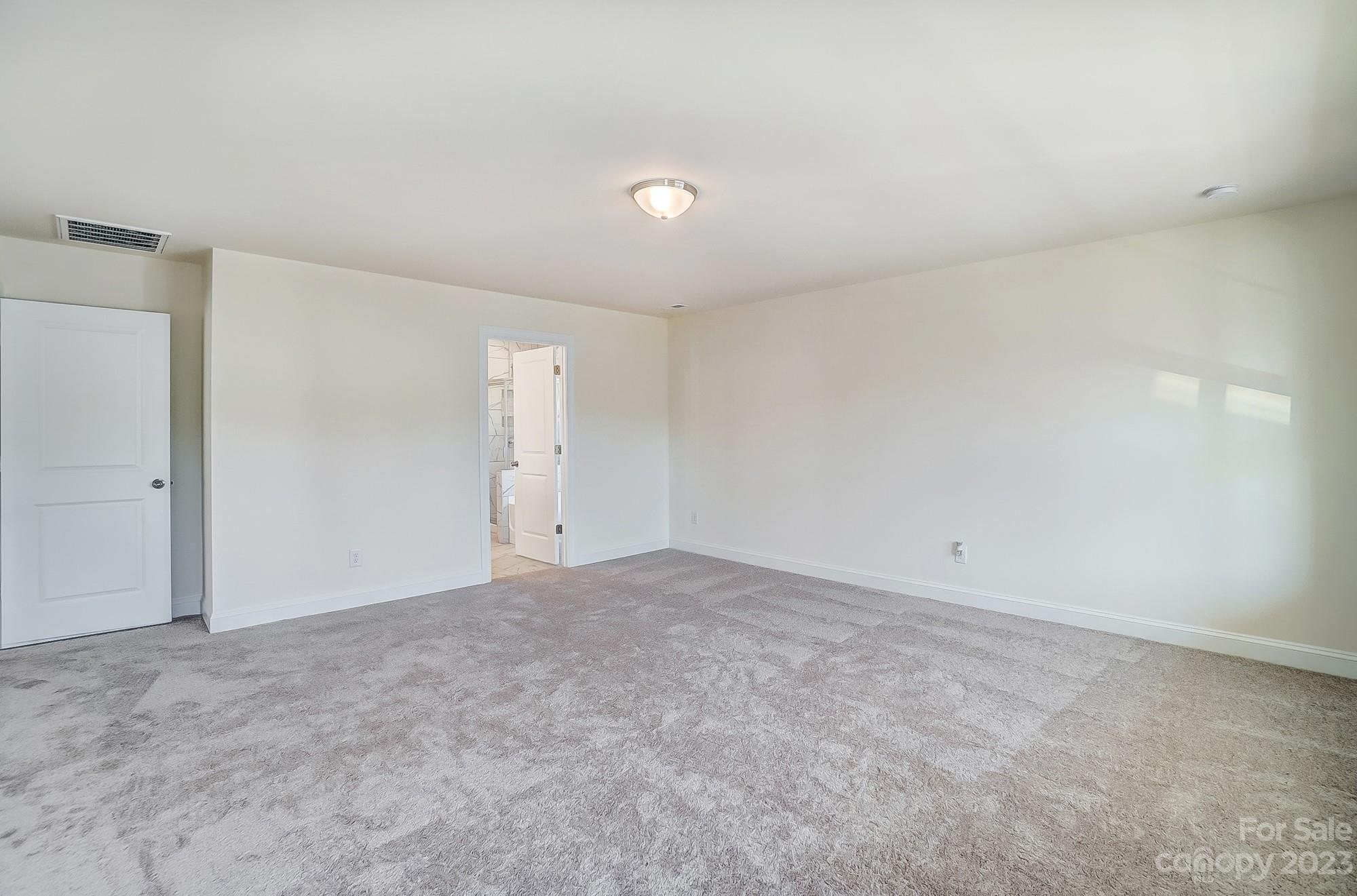 Hampton Woods - Residential