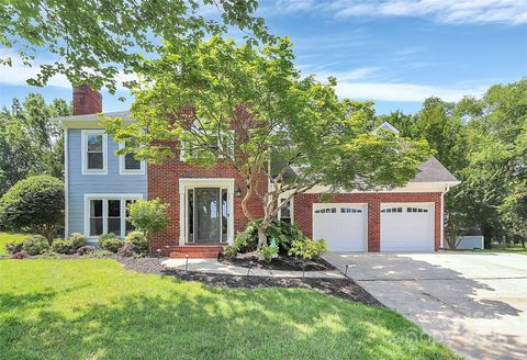 1011 Bydeford Court Matthews NC 28105