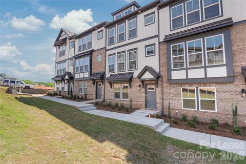 Photo of 3012 Rexton Lane, Charlotte, NC 28262 (MLS # 4373055)