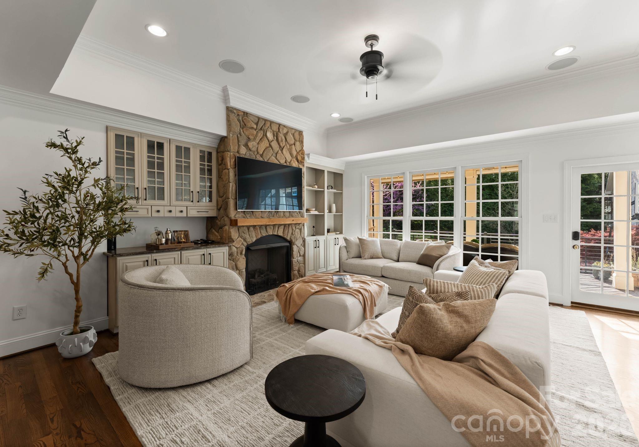 Myers Park - Residential