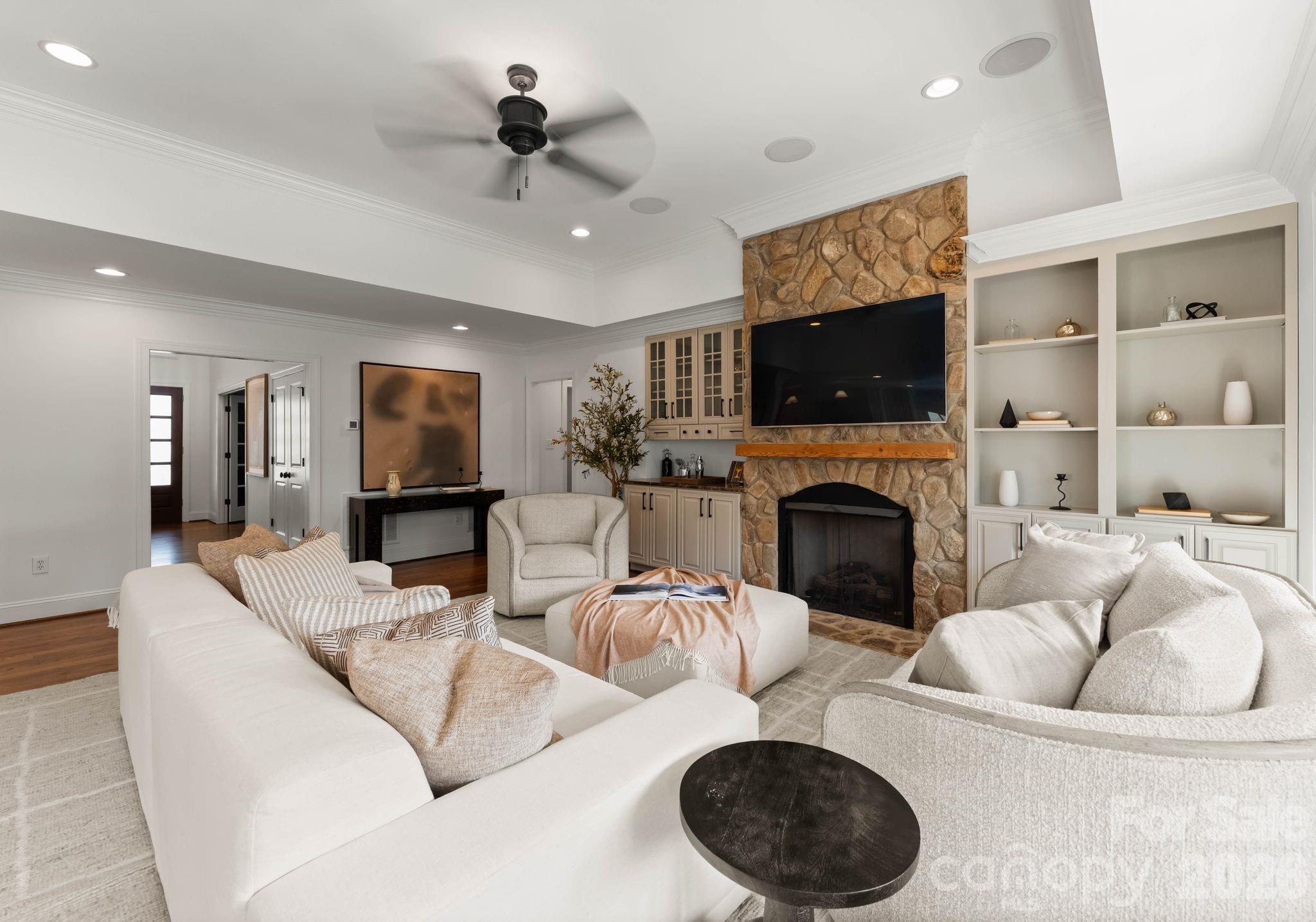 Myers Park - Residential