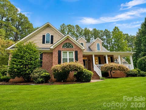 Photo of 2290 Northview Harbour Drive, Sherrills Ford, NC 28673 (MLS # 4414469)