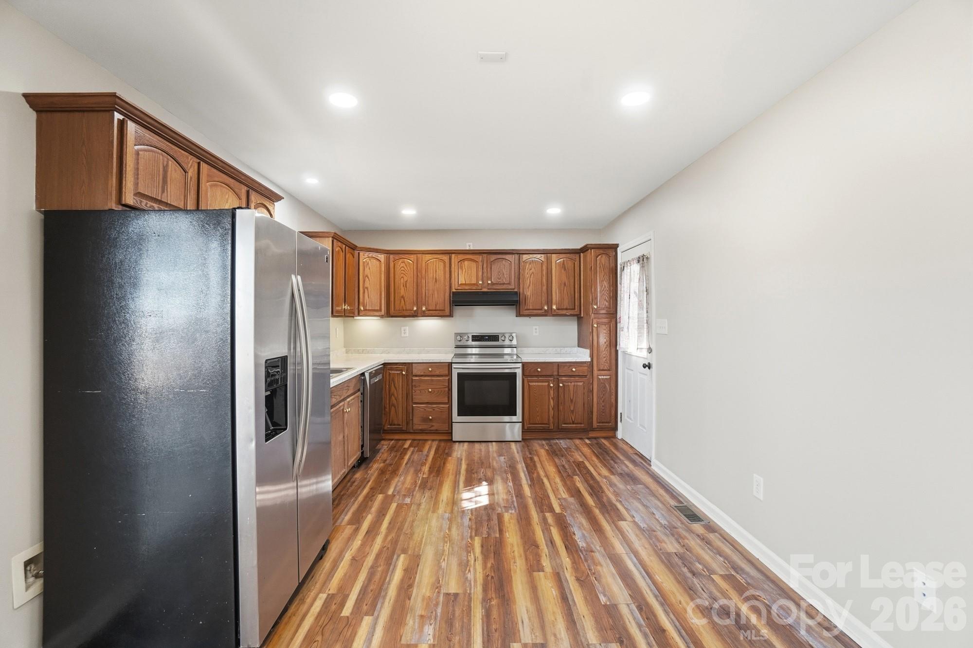 Rocky River Estates - Residential Lease