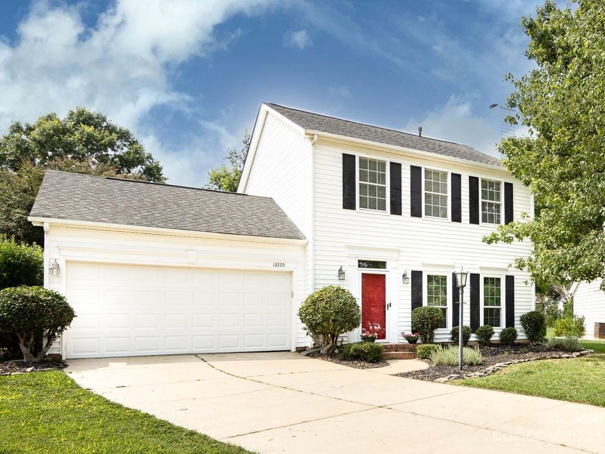 ** Multiple Offers: please submit all best offers by 6pm on Sunday 8/6**  Fresh, bright, move-in ready home in sought after Yorkshire! All new wide-plank LVP on the main floor, new carpet upstairs, entire home painted a beautiful neutral color. The kitchen features white cabinetry, new granite counters, new deep, single bowl sink and faucet, SS appliances, pantry & coffee bar. Enjoy the living room w/ fireplace or patio with fully fenced back yard. Primary suite with tray ceiling, dual sink vanity garden tub & shower. Fabulous Steele Creek location near popular Rivergate shopping area and quick access to I485, Uptown & airport. Community amenities include pool, clubhouse, playground and even access to the Greenway! Stop looking and start unpacking!