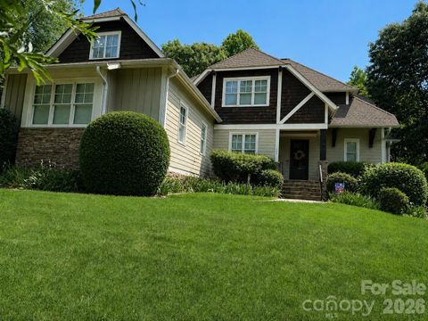 Photo of 184 Ashmore Circle, Troutman, NC 28166 (MLS # 4384807)
