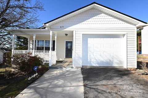 Photo of 621 23rd Street NW, Hickory, NC 28601 (MLS # 4331100)