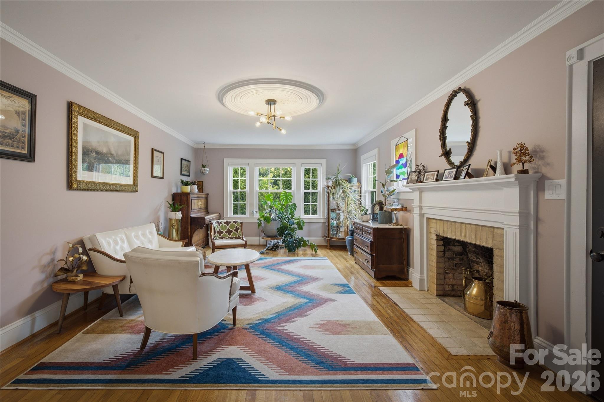 904 Bounous Street NW