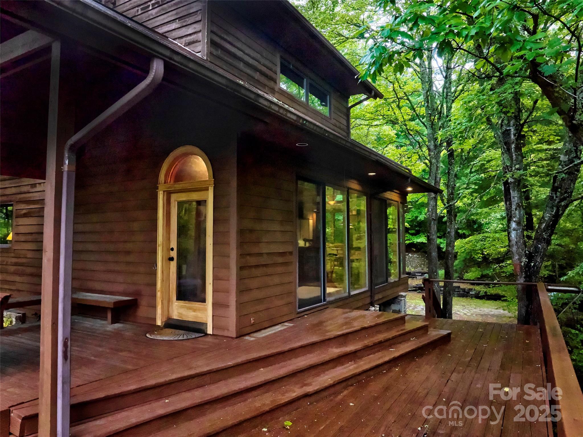 565 Silver Ridge Road