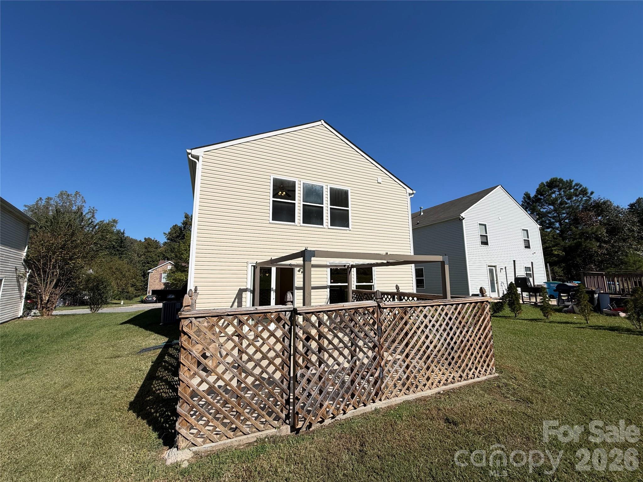 6807 Wandering Creek Drive