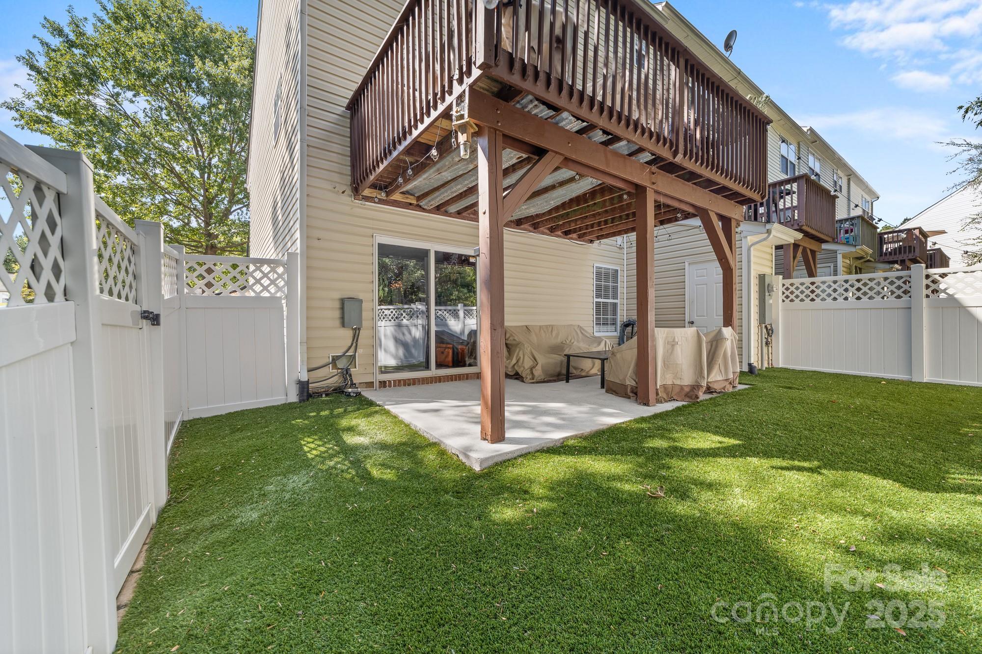 Lexington Commons - Residential