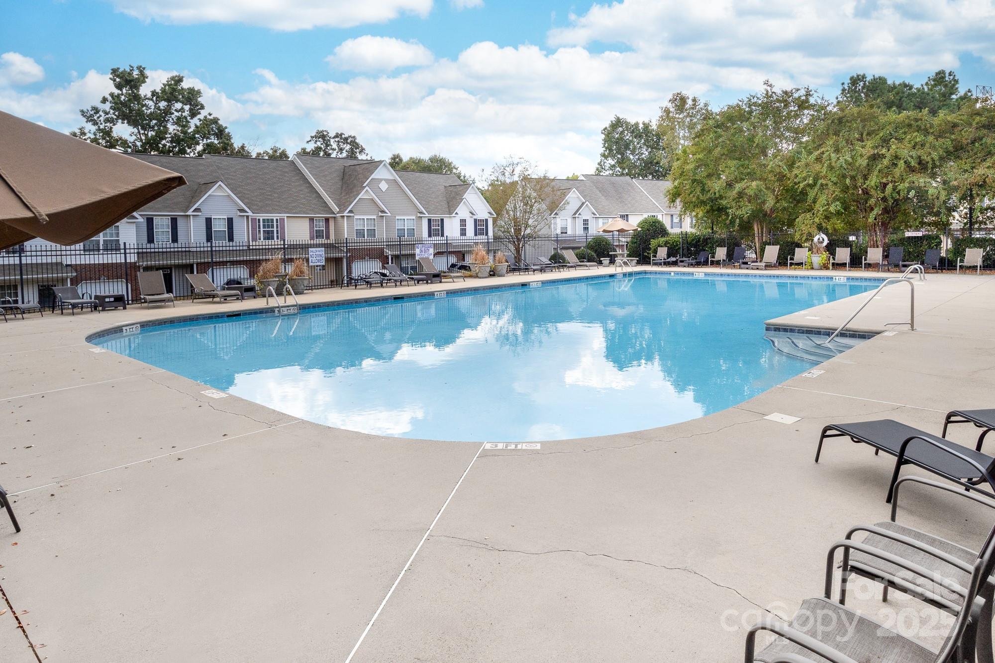 Lexington Commons - Residential