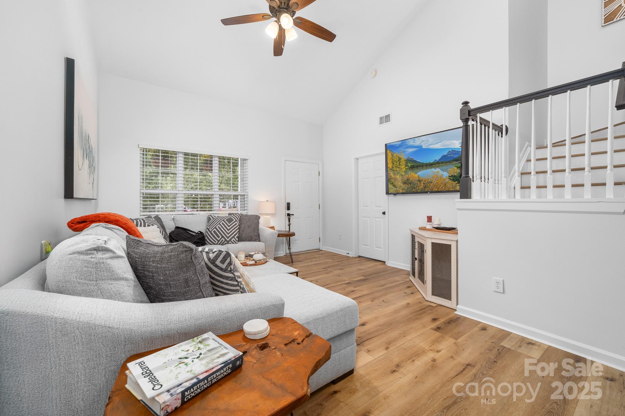 1542 Maypine Commons Way