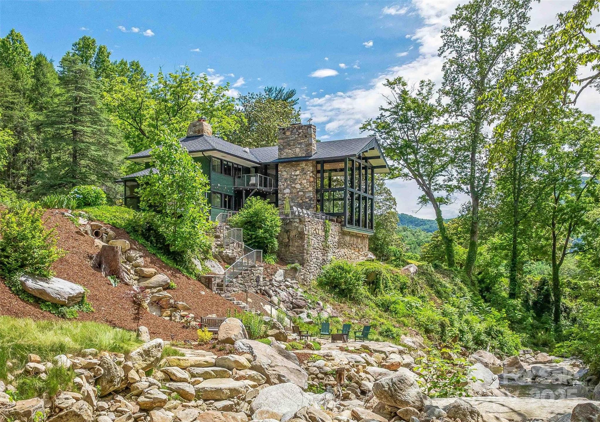 400 Kings Drive
