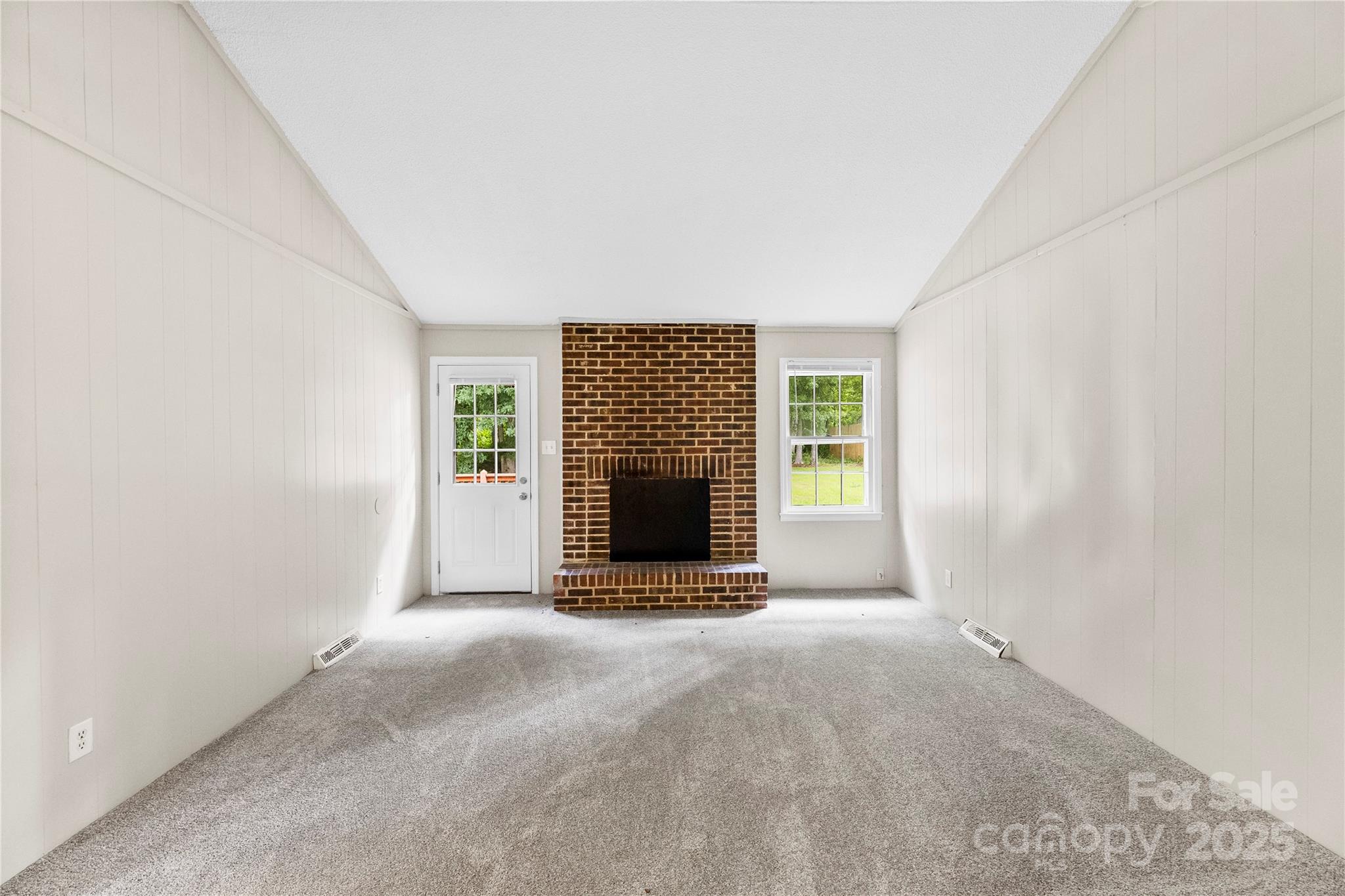 Pineridge - Residential