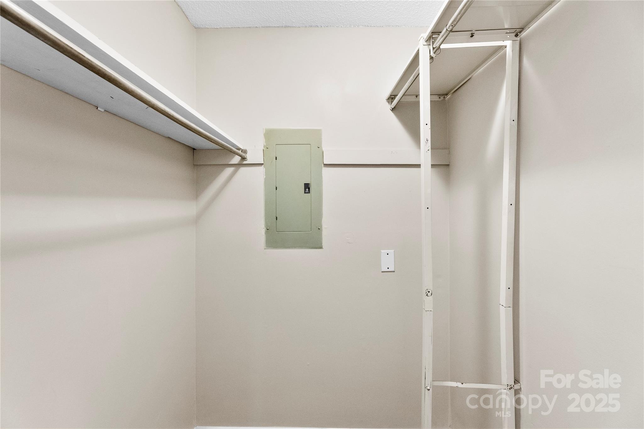 Pineridge - Residential