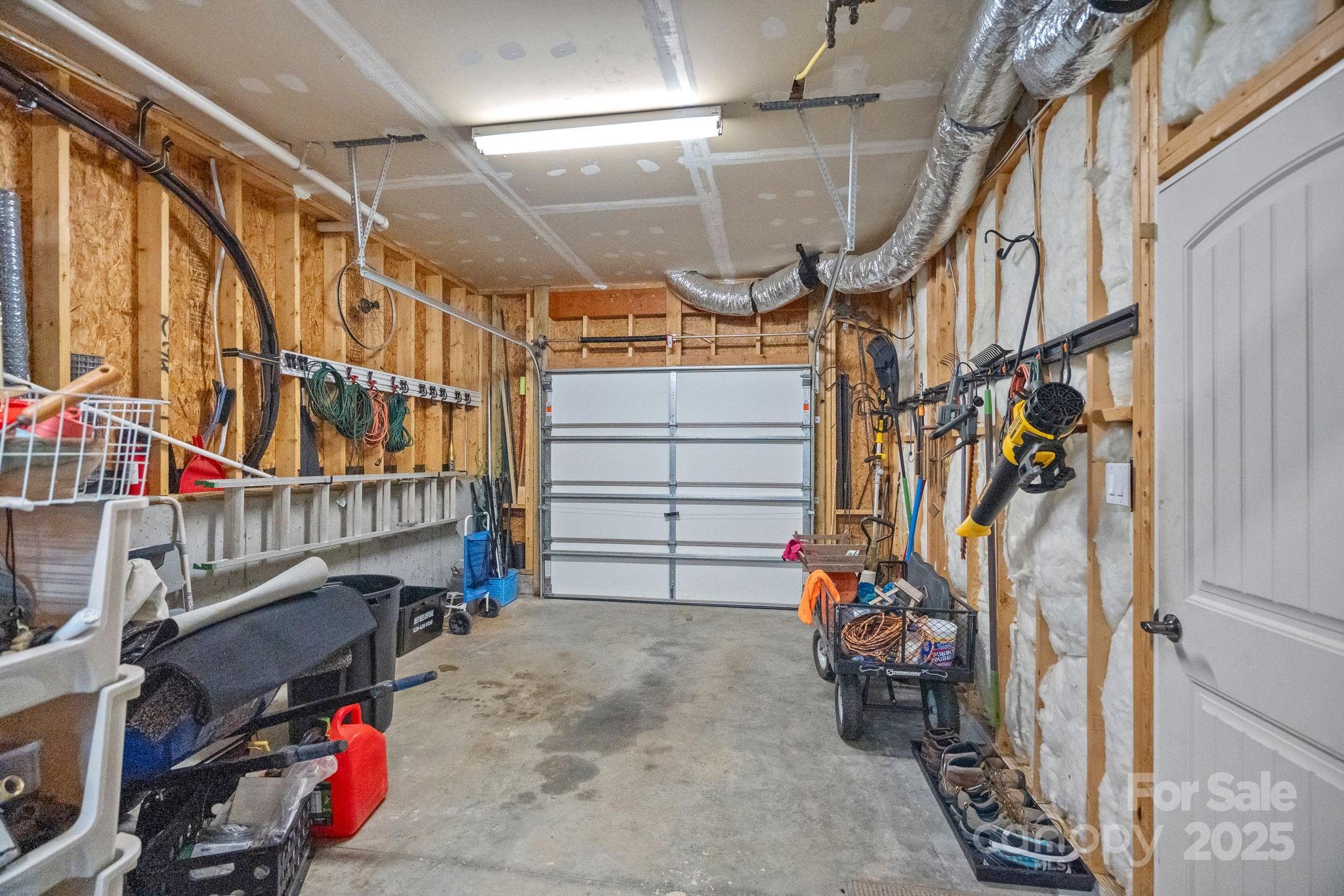 Treetops At Cowans Ford - Residential