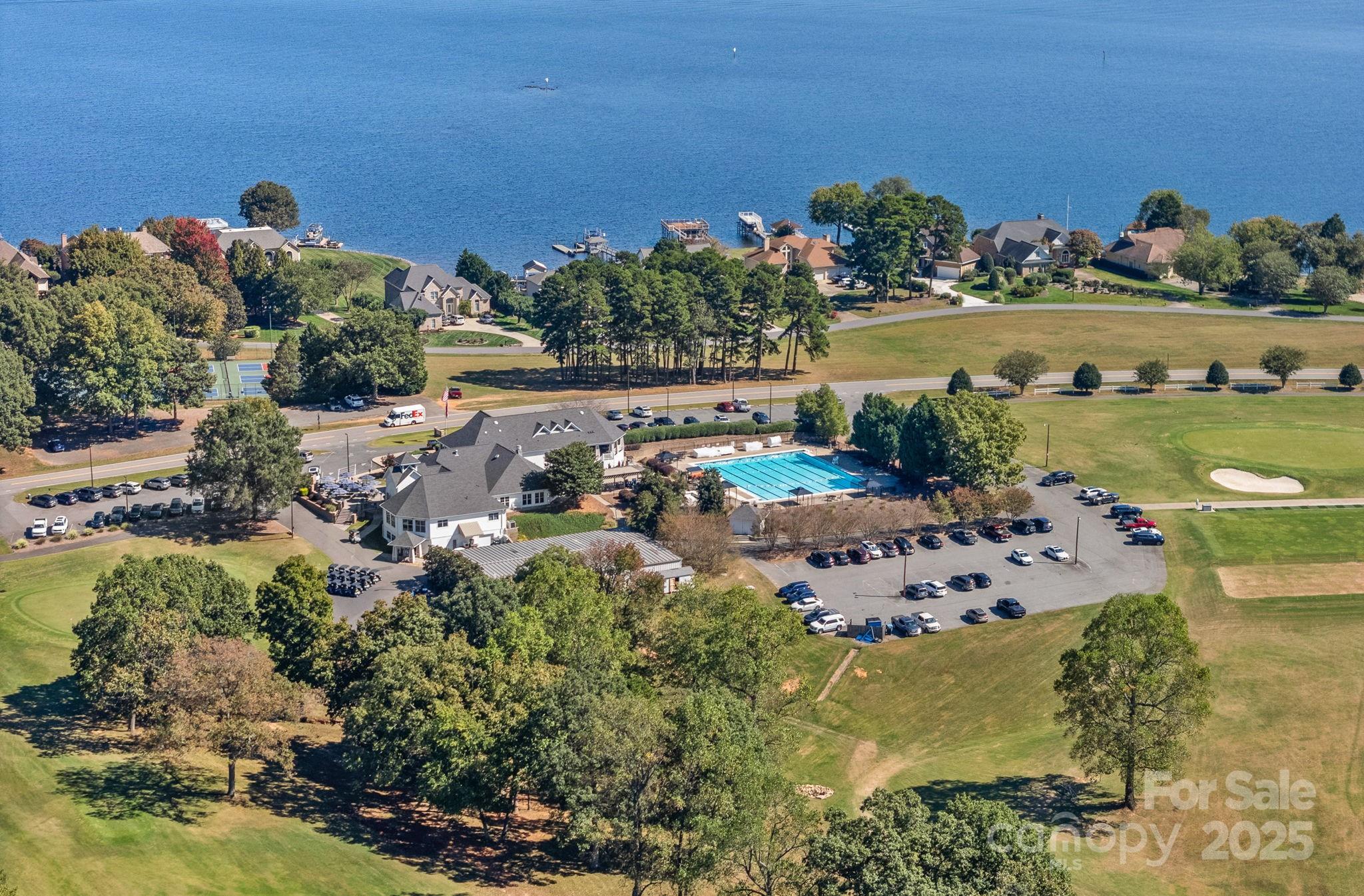 Treetops At Cowans Ford - Residential