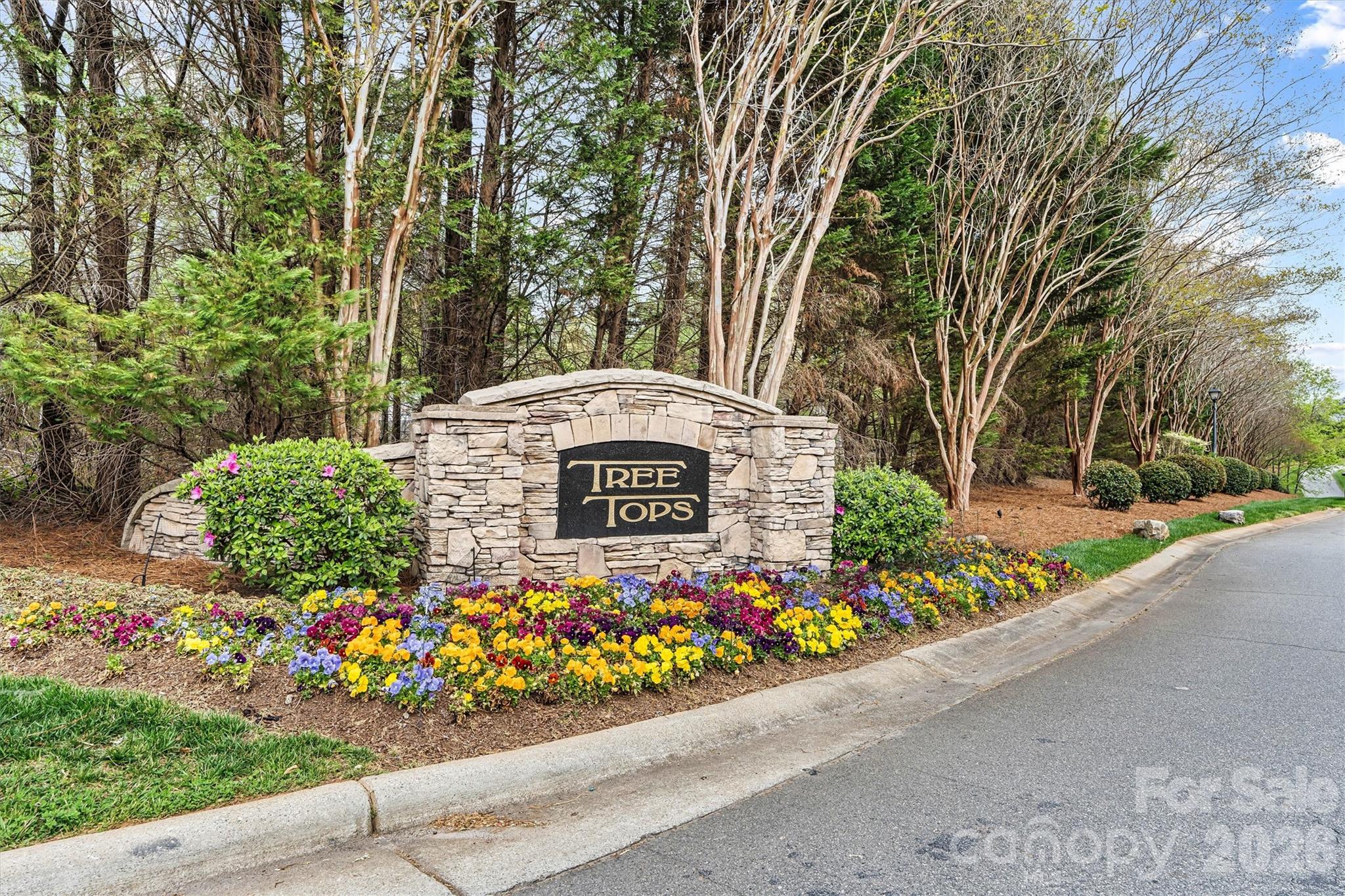 Treetops At Cowans Ford - Residential