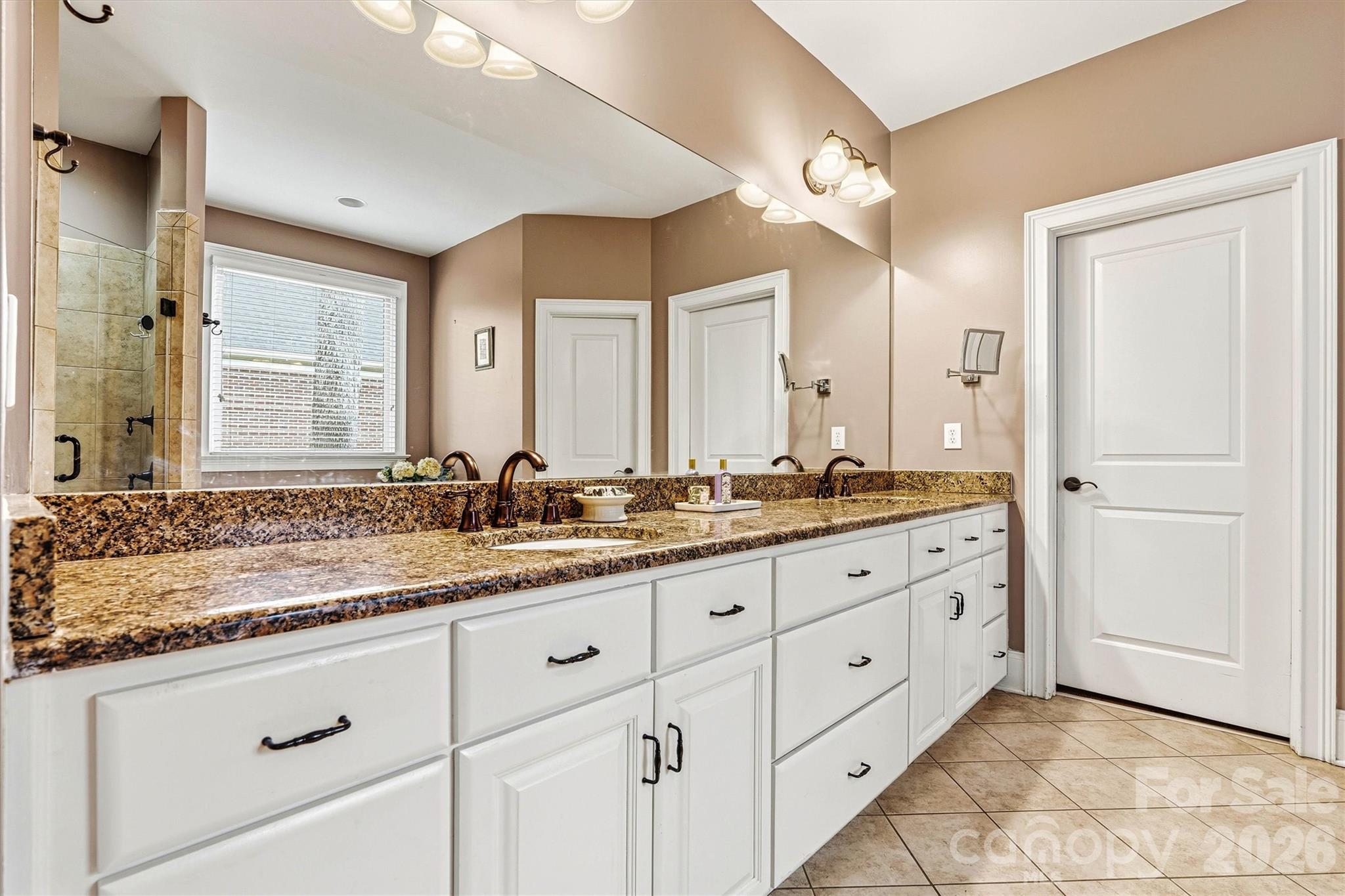 Treetops At Cowans Ford - Residential