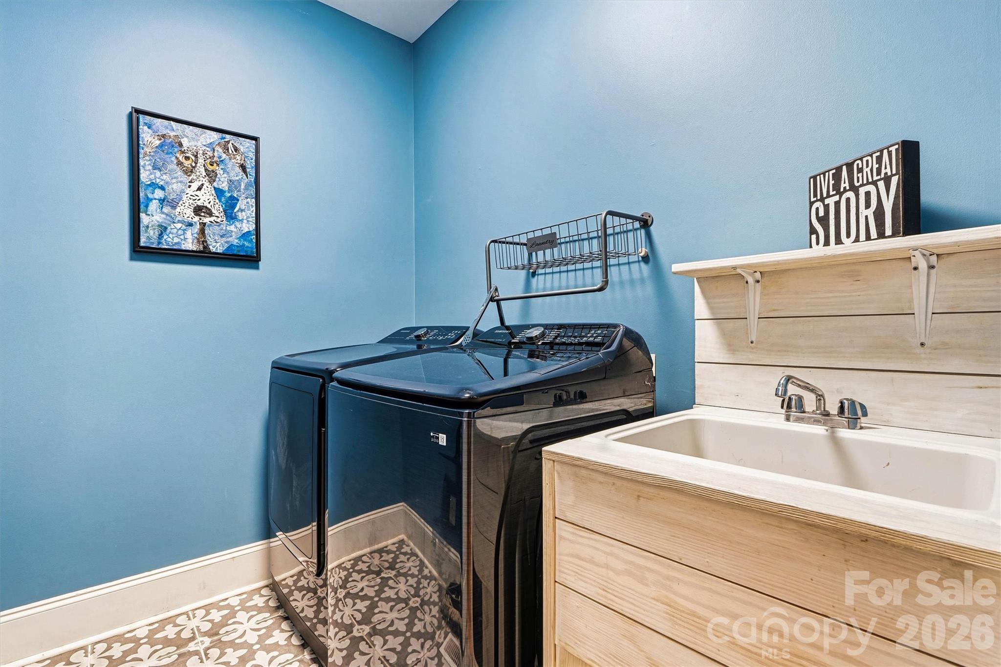 Treetops At Cowans Ford - Residential