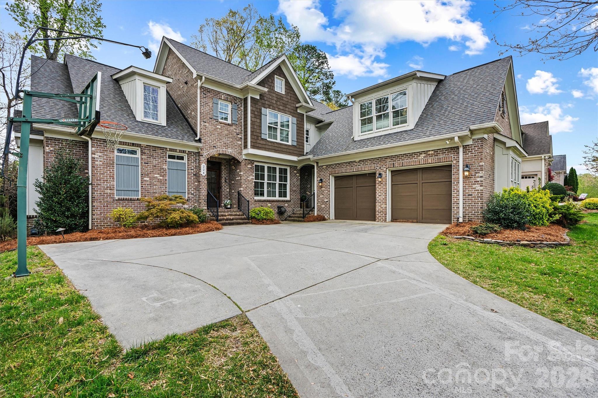 Treetops At Cowans Ford - Residential