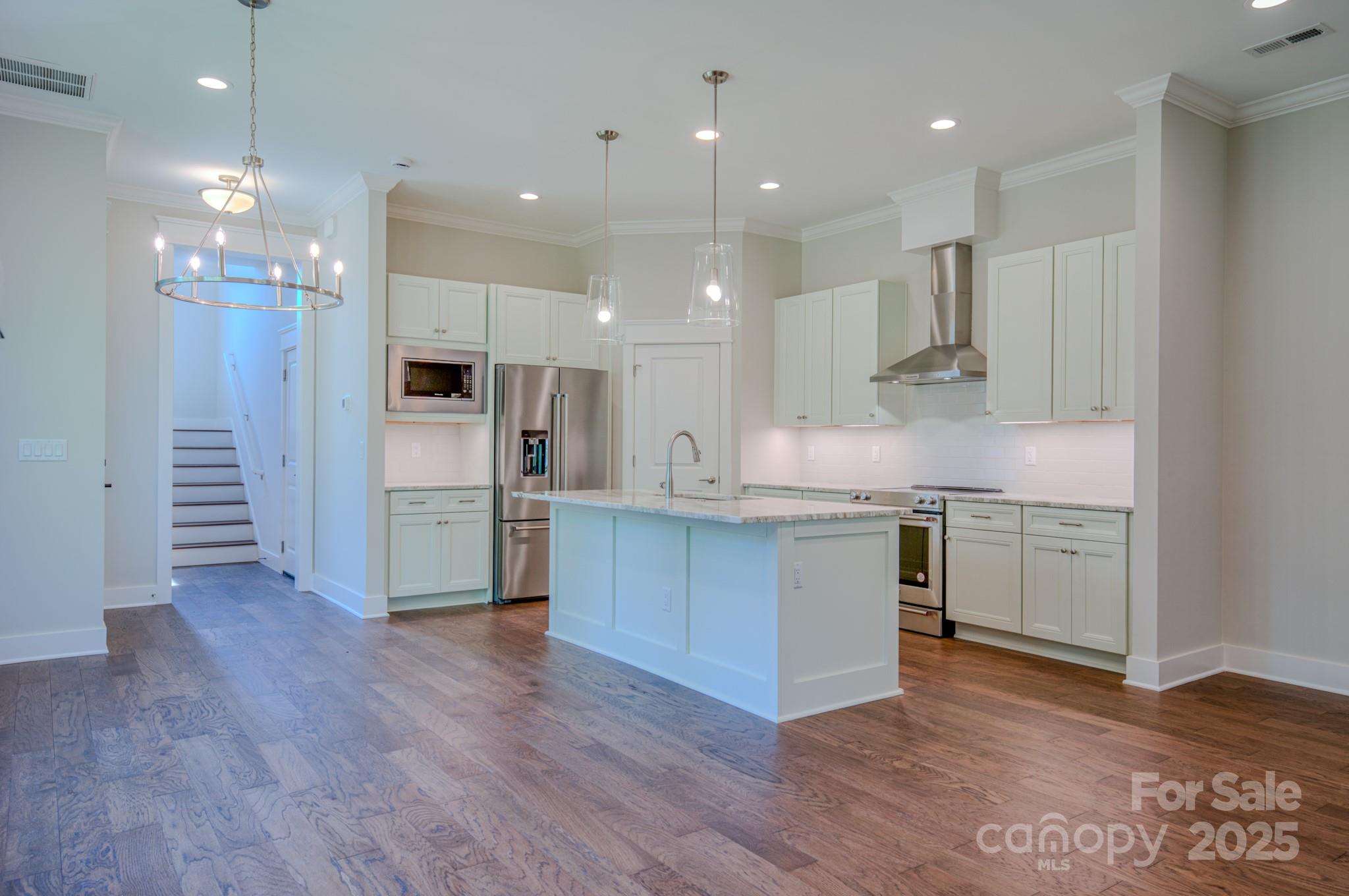 151 Collin Place 15