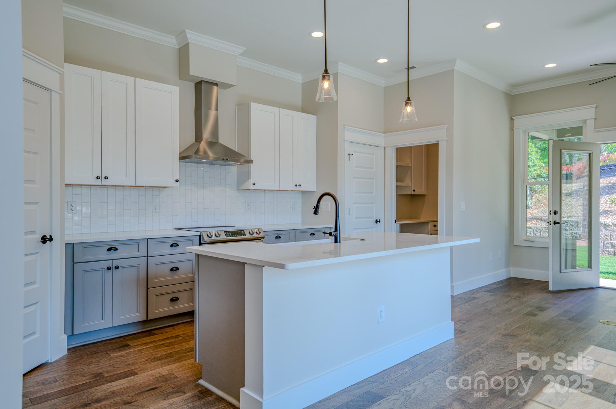 151 Collin Place 15