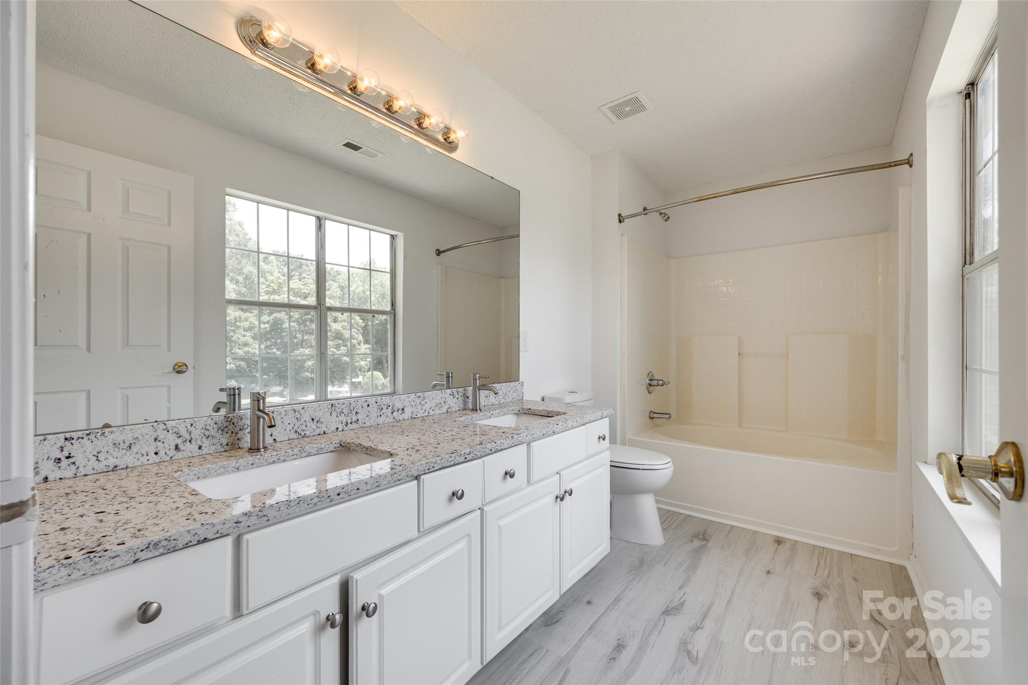 Robyns Glen - Residential