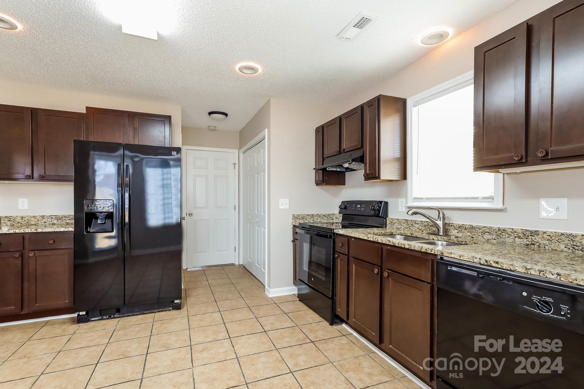 Ashe Croft - Residential Lease