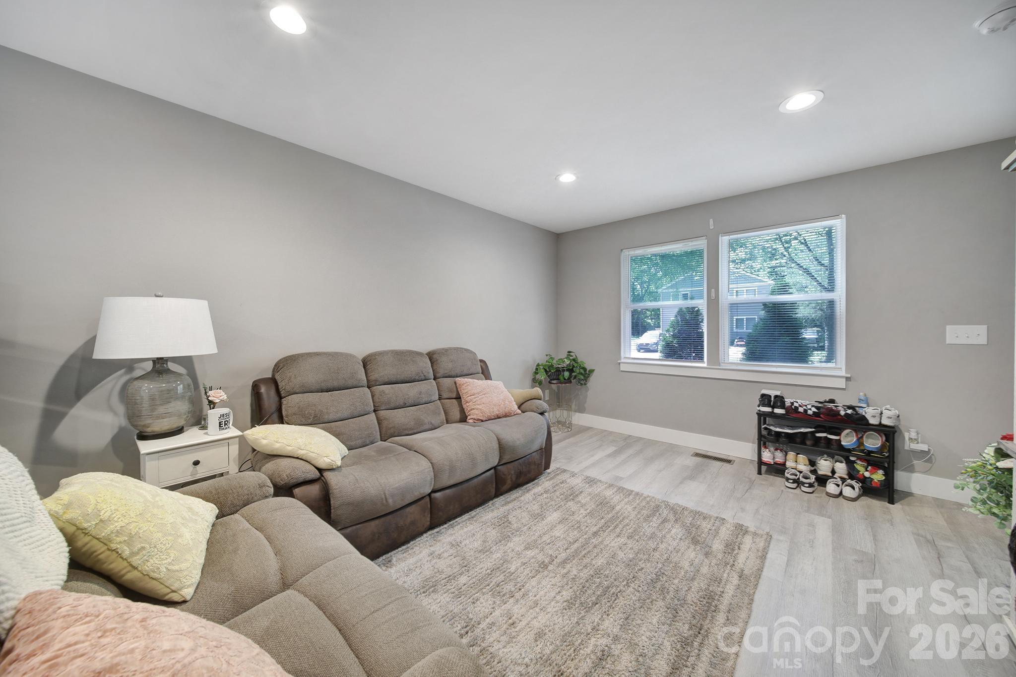 none - Residential Income