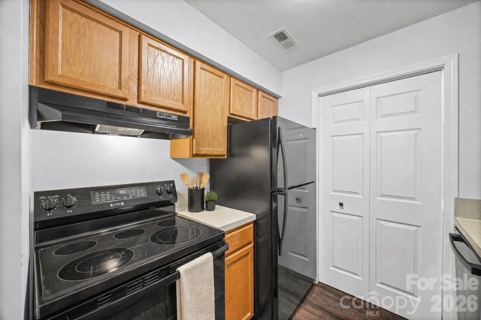 8119 Tremaine Court Unit E