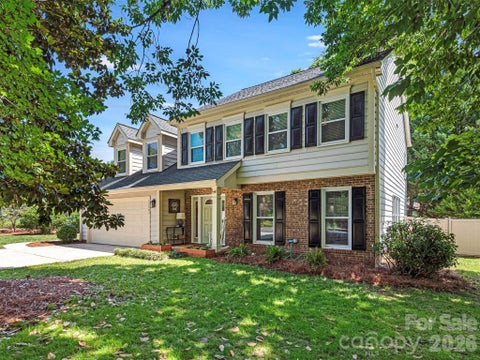 Photo of 12401 Bentcreek Lane, Matthews, NC 28105 (MLS # 4389317)