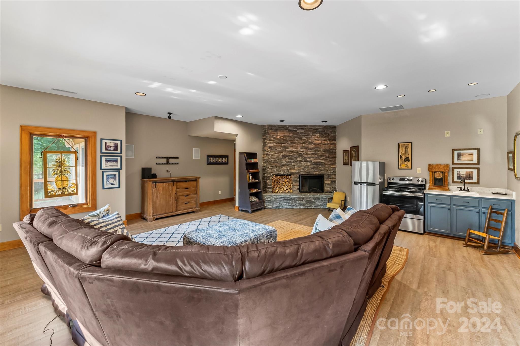 Rolling Meadows Estate - Residential