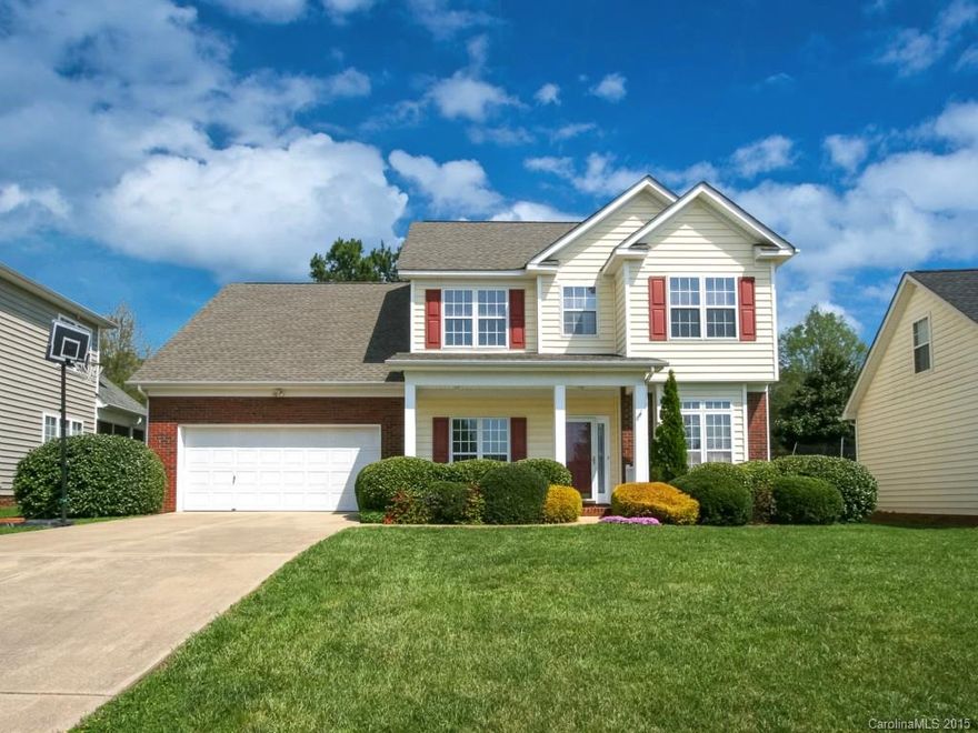 This move in ready home reflects pride of ownership. Spacious rooms thru out including main level office, dining rm & lg eat in kitchen. All bedrms good size + extra lrg bonus/ 4th BR w/ neat "playhouse" space or create your amazing walk in closet! New carpet thruout; fenced yd; nice master bath w/ garden tub, sep shower, lg walk in closet. Oversized garage. Home warranty for buyer.  Lots of storage in attic. A great affordable opportunity in Ft. Mill school district in golf/tennis/swim comm