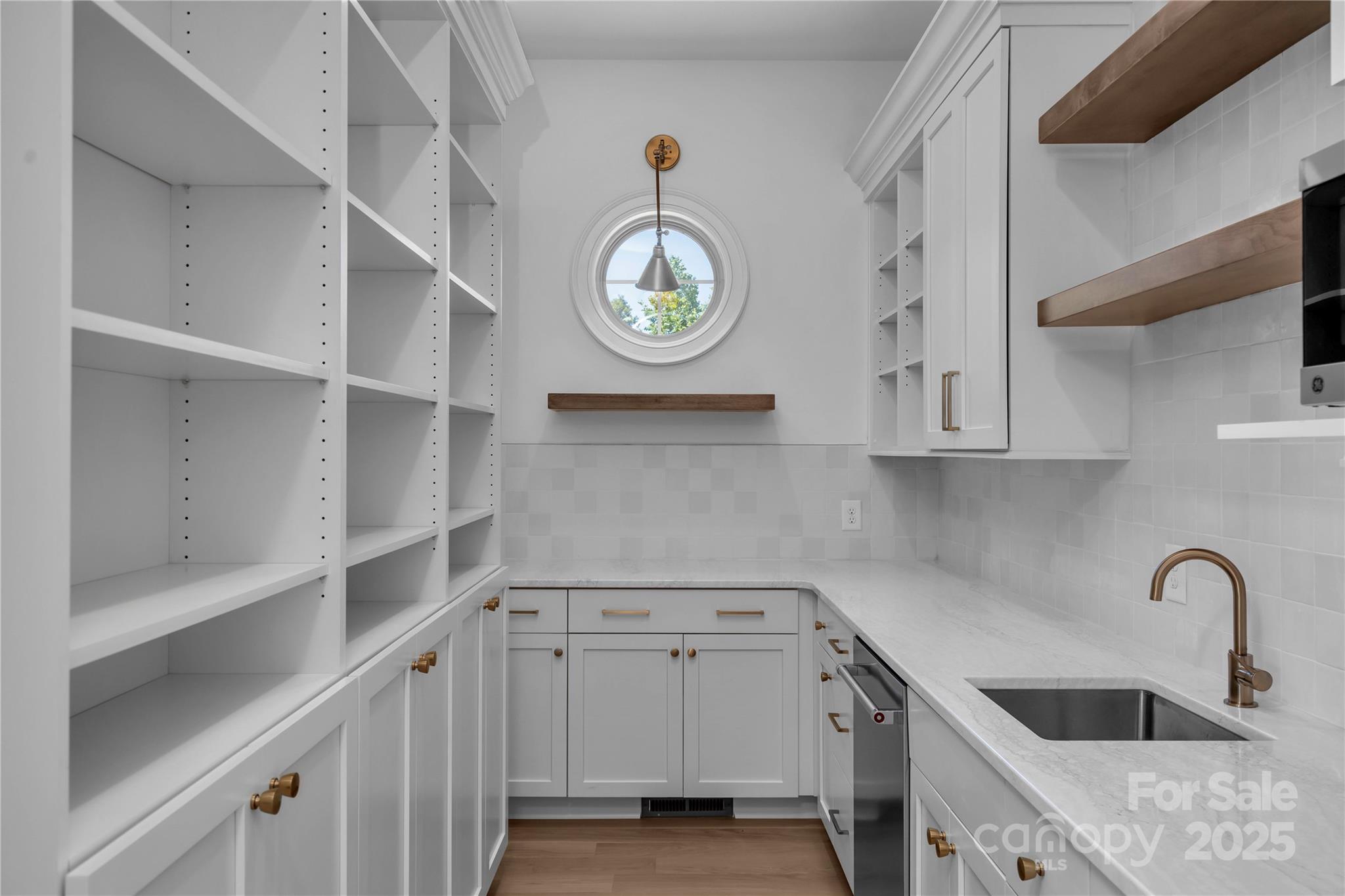 Davidson Pond - Residential