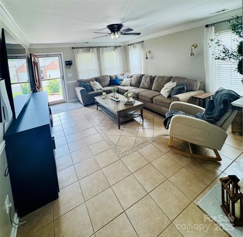 7918 Boars Head Court Charlotte NC 28214