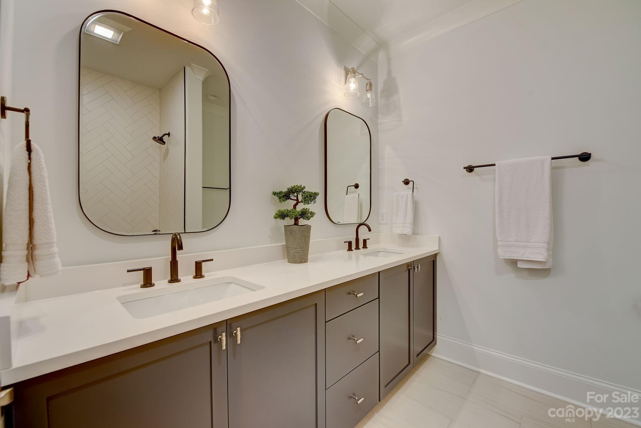 Villa Heights - Residential