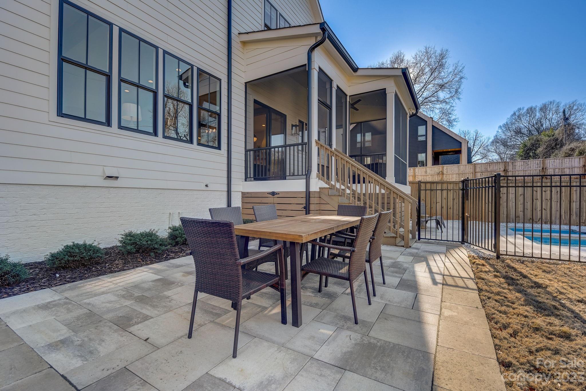 Villa Heights - Residential