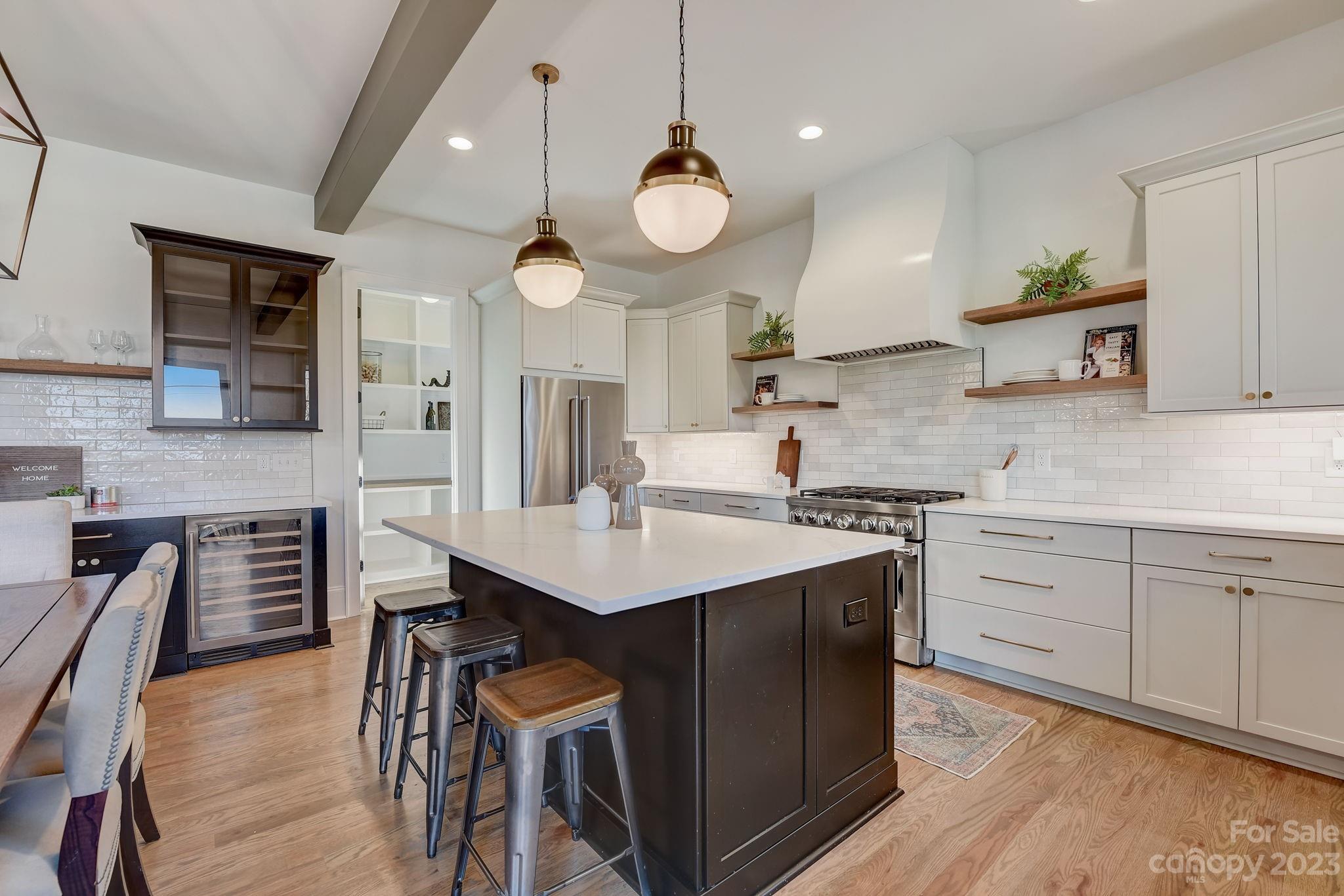 Villa Heights - Residential