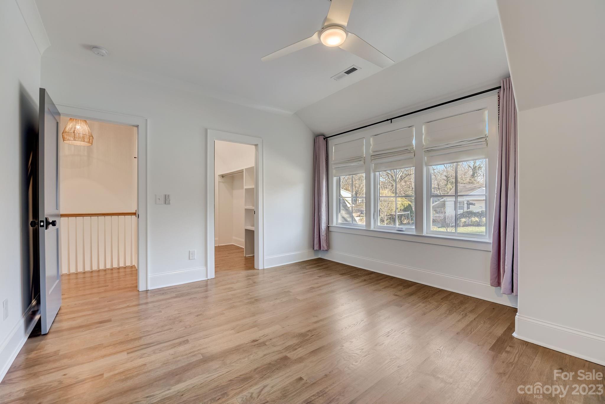 Villa Heights - Residential