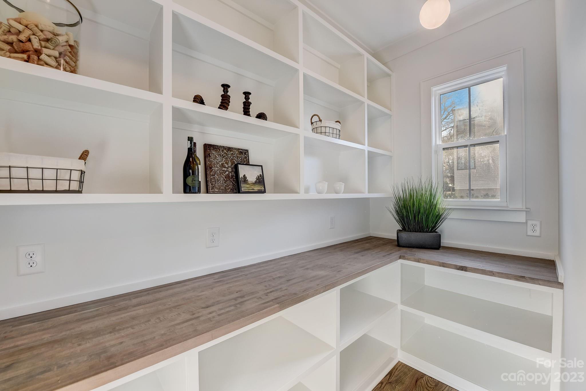 Villa Heights - Residential