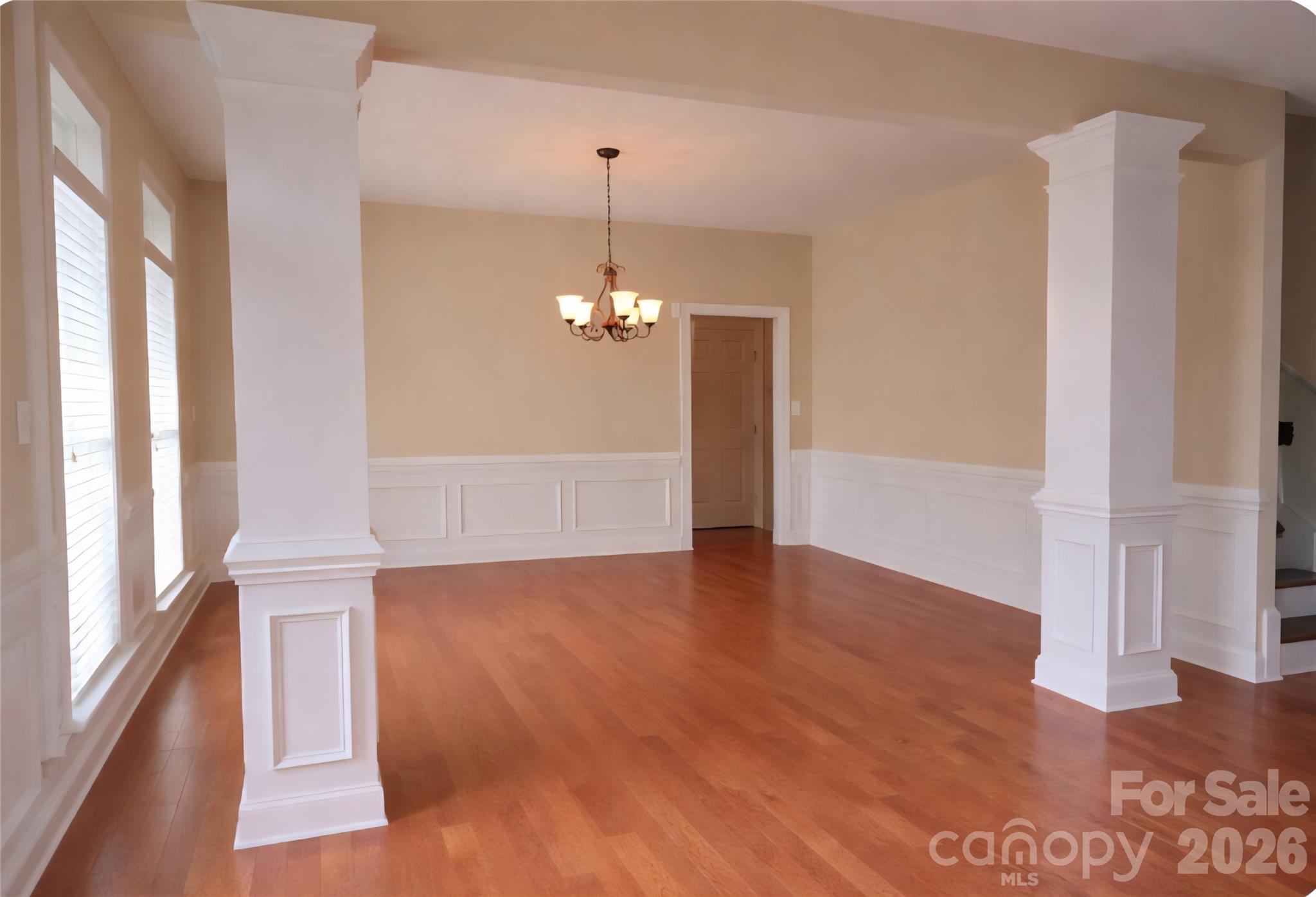 5421 Roberta Meadows Court