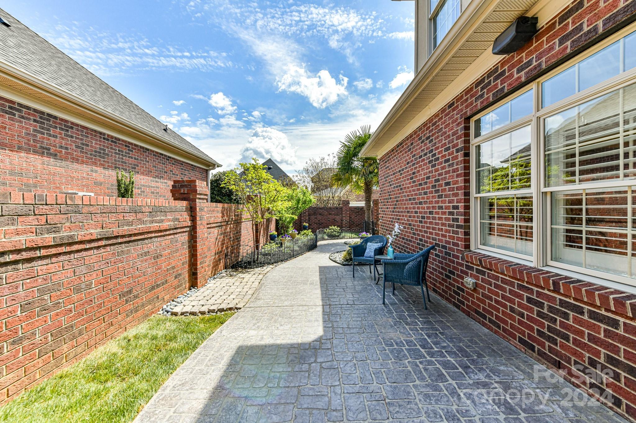 Laurel Creek - Residential