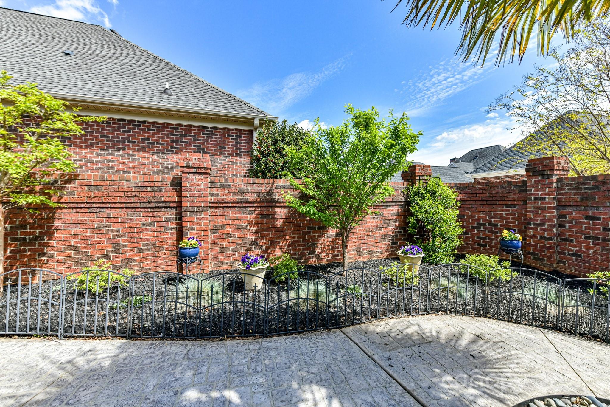 Laurel Creek - Residential