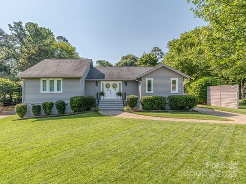 214 Wilcrest Drive Matthews NC 28105