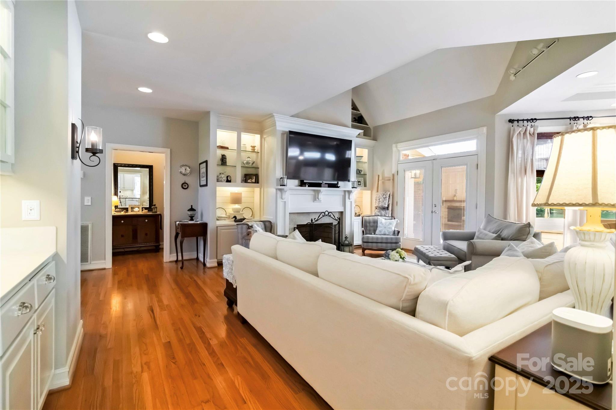 Meadow Lakes II - Residential