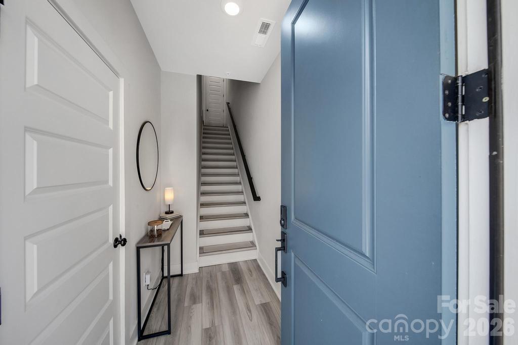 5007 Tiny Lane