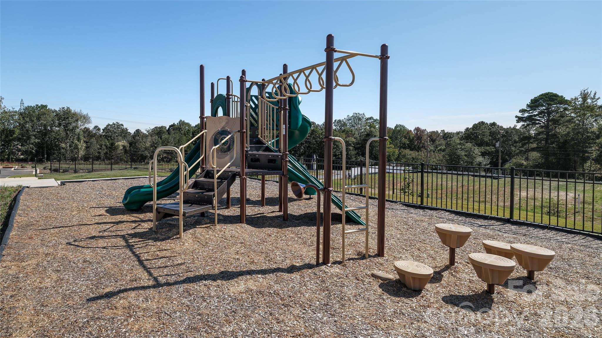 Cardinal Creek - Residential